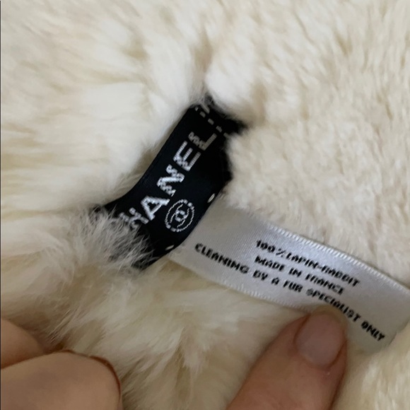 Rare Vintage fur Chanel scarf kylie Jenner white❄️ - Picture 7 of 8